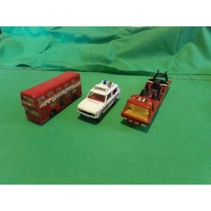 Lot of 3 Matchbox Superkings and Corgi Police, Transporter and Bus
